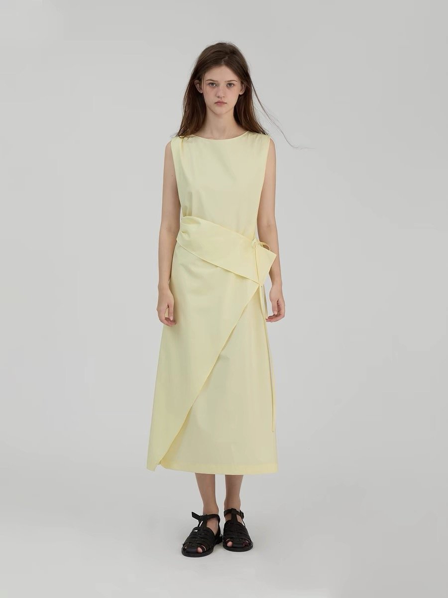 Sleeveless Cinched Waist Dress - Image 3