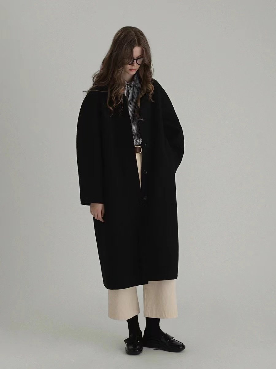 Vintage Coat with Hidden Buttons - Image 2