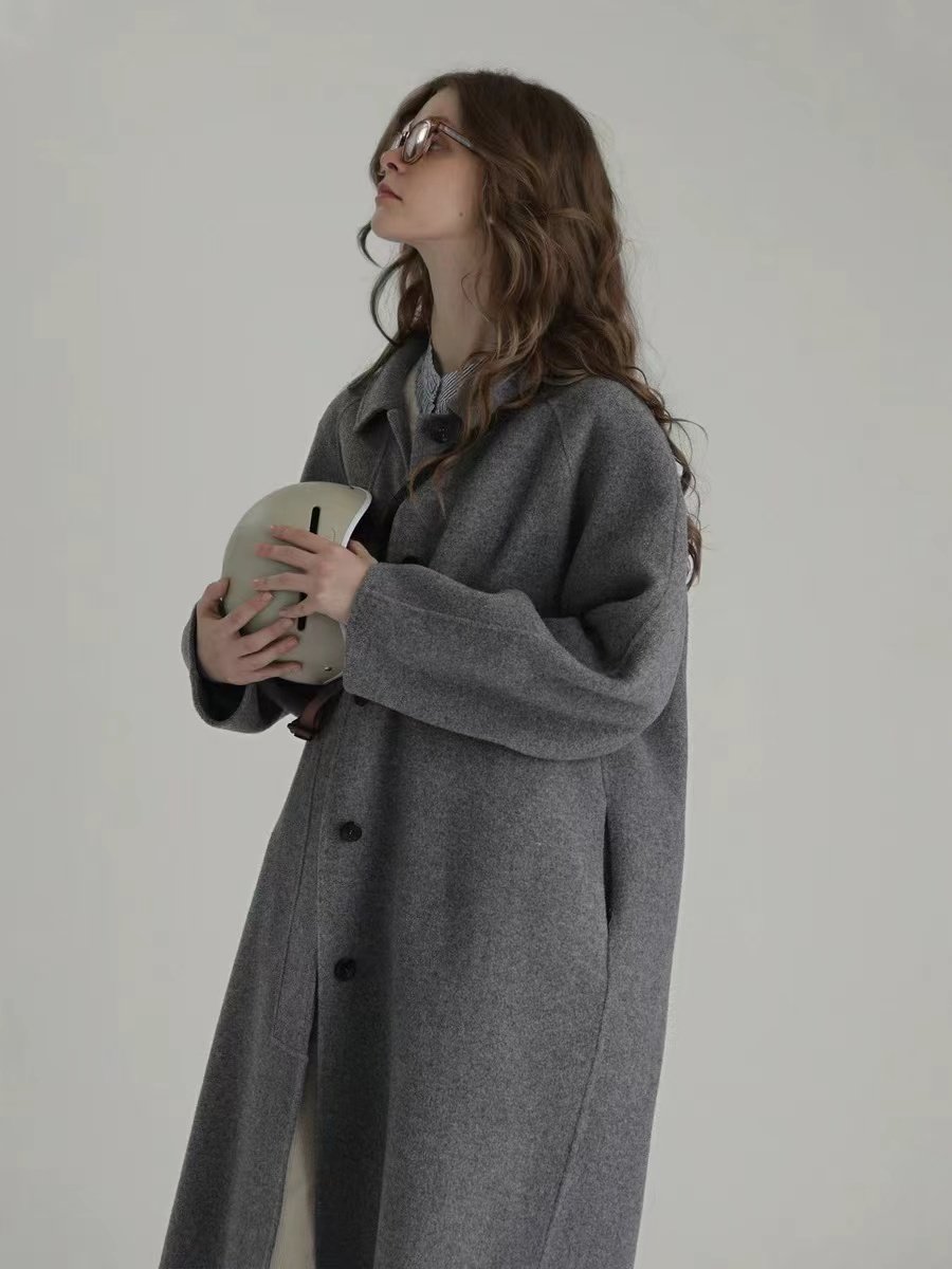 Vintage Coat with Hidden Buttons - Image 3